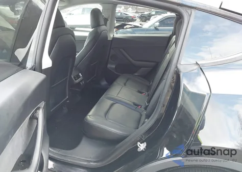 2020 Tesla Model Y Long Range Dual Motor All-Wheel Drive z USA, uszkodzony, nr VIN 5YJYGDEE0LF042815